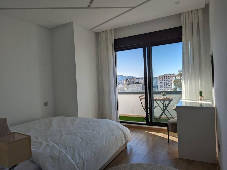 Superb & Sunny 2Br & 2Ba Apt. W/ Seaview, Malabata Tânger Exterior foto